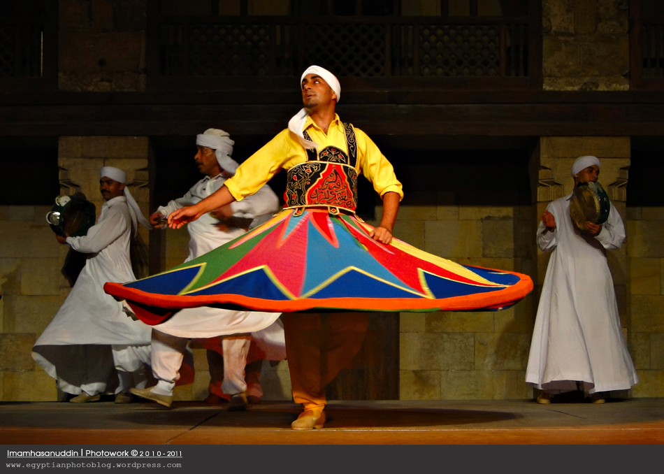 Tanoura Dance